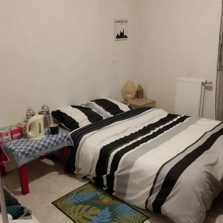 Cozy En Clichy, Pres De Paris Homestay